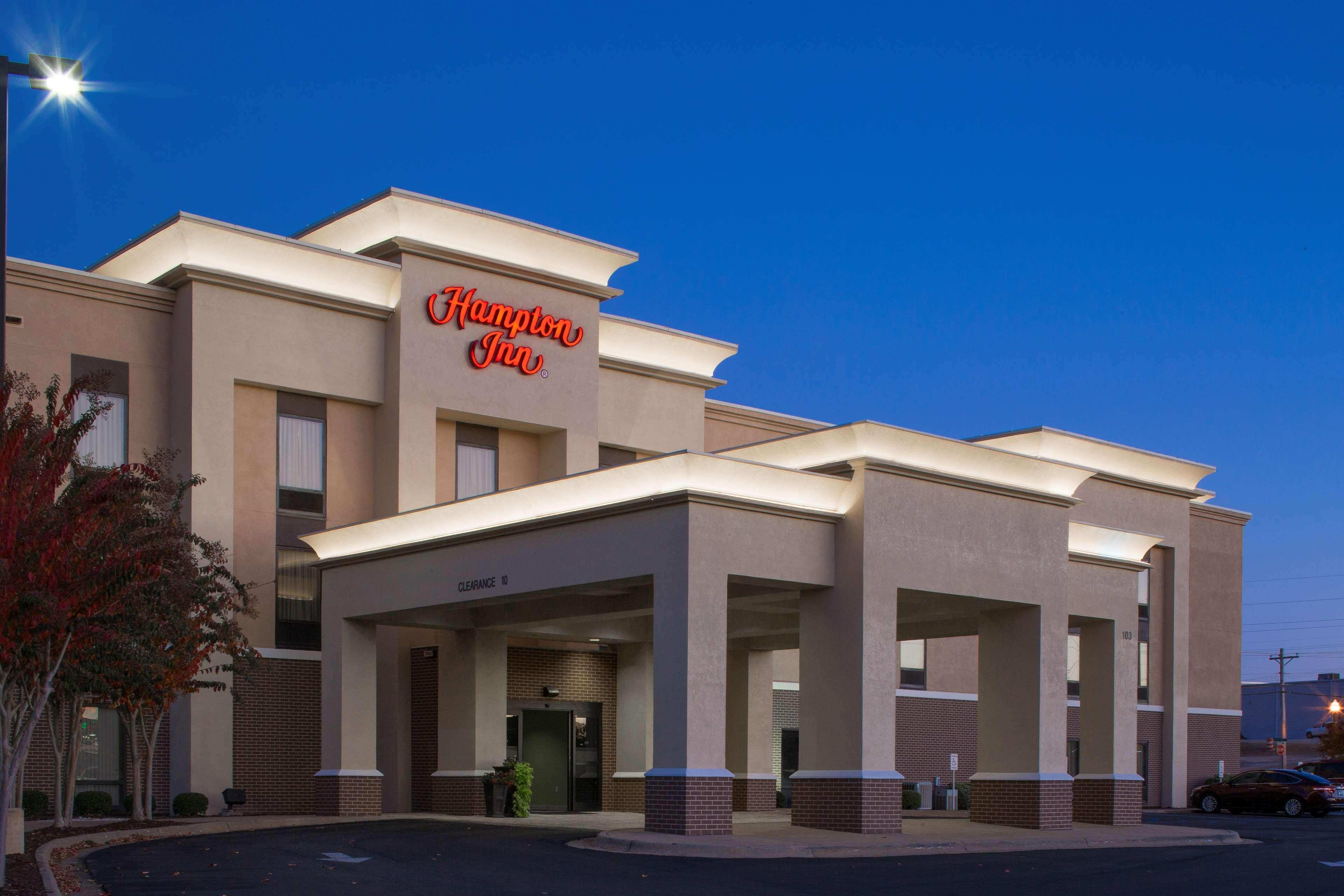 Hampton Inn Трой Екстериор снимка