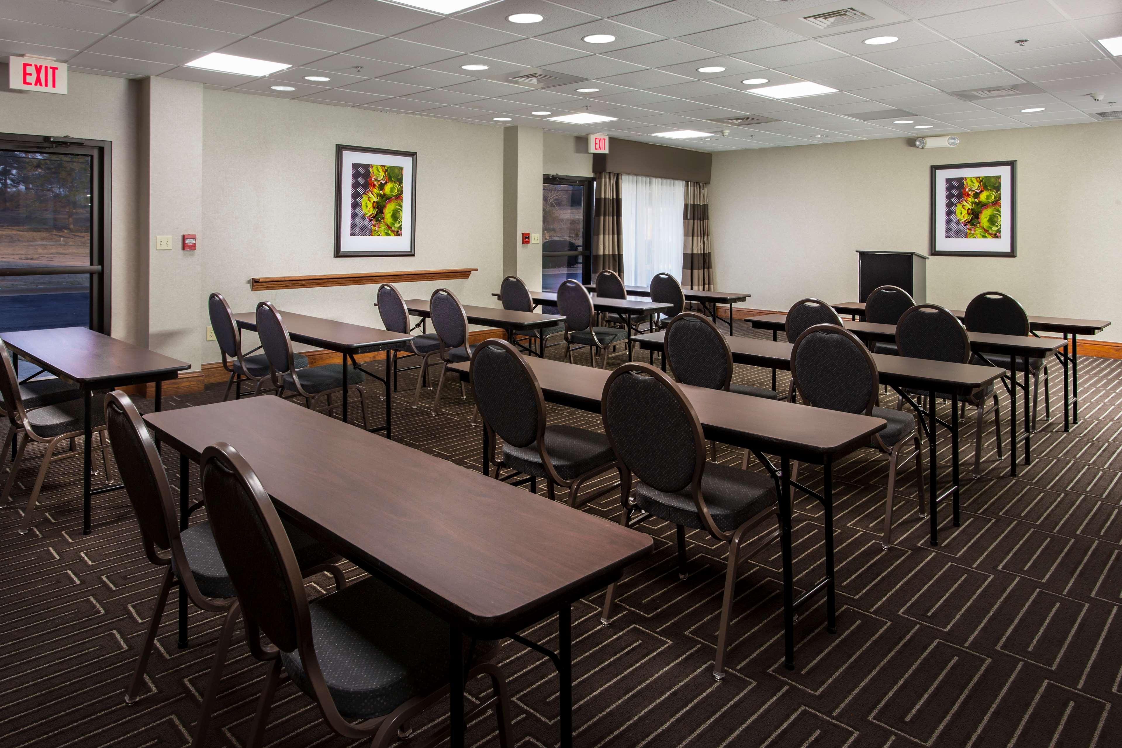 Hampton Inn Трой Екстериор снимка
