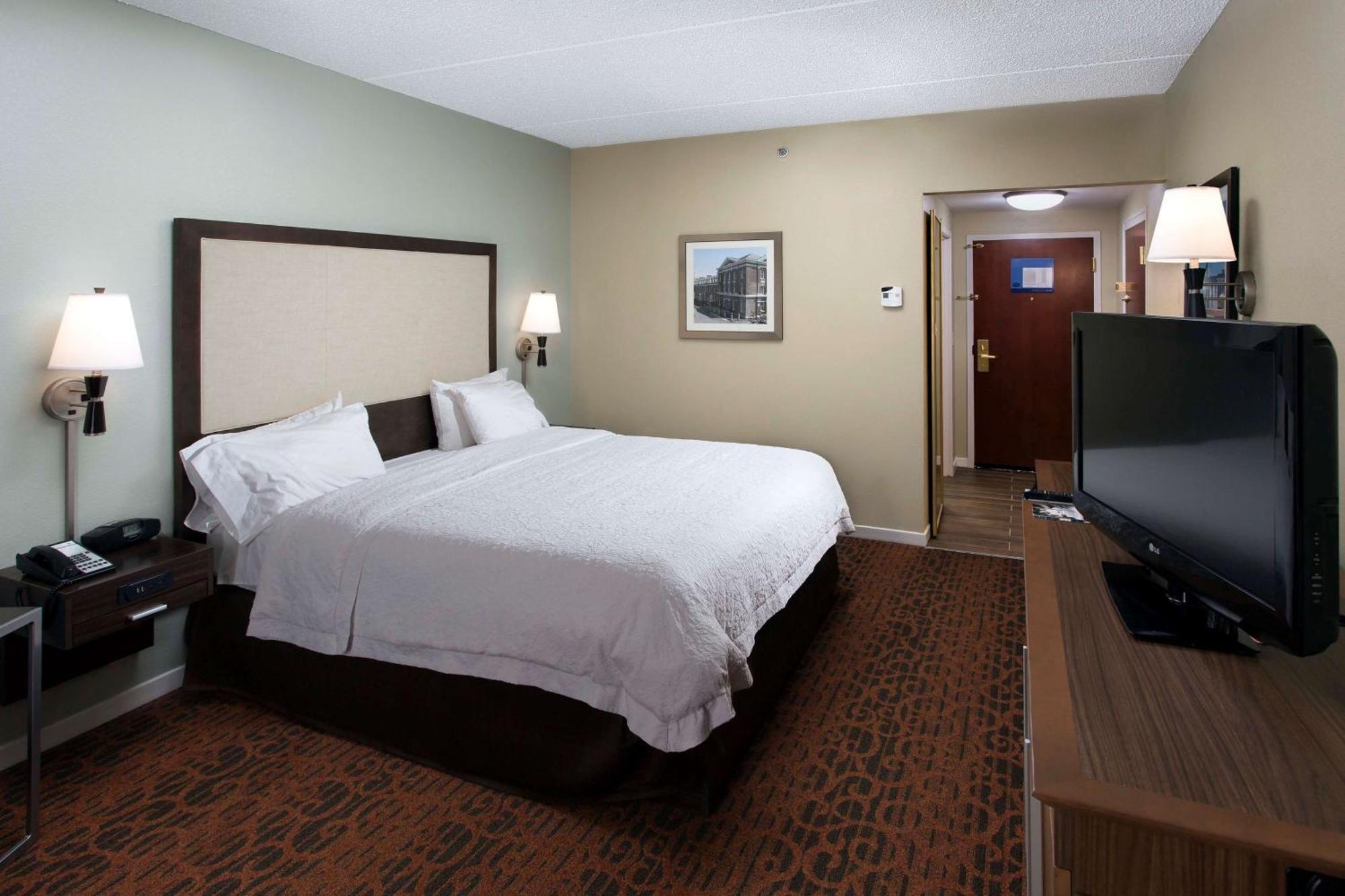 Hampton Inn Трой Екстериор снимка