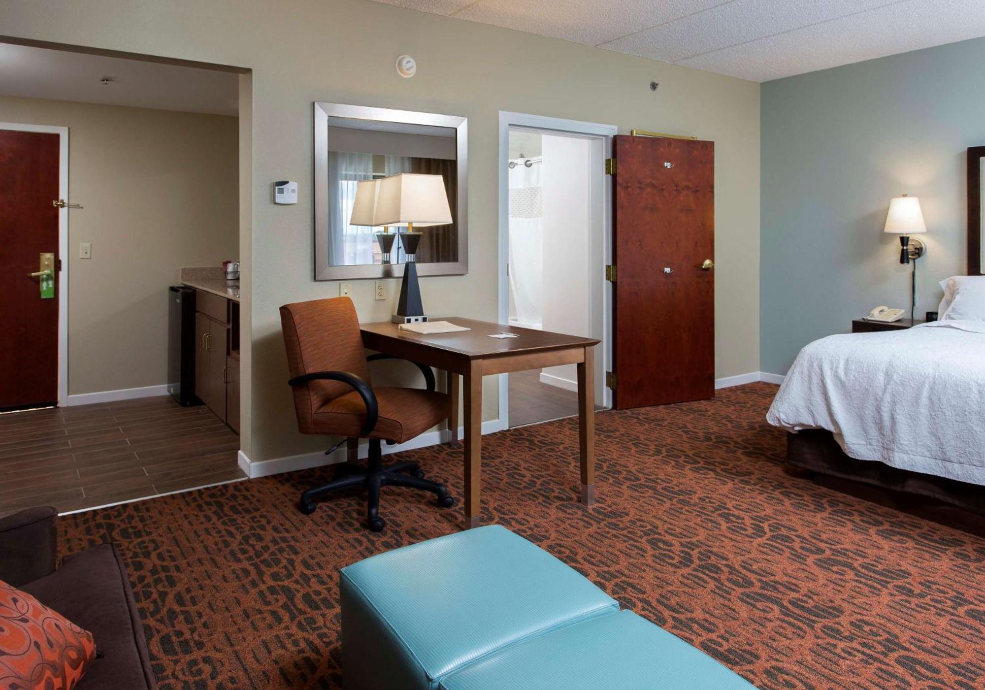 Hampton Inn Трой Екстериор снимка