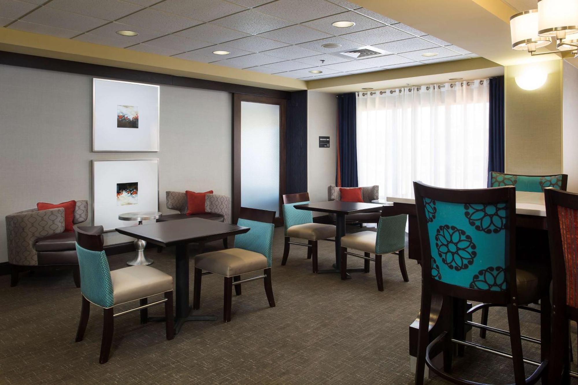 Hampton Inn Трой Екстериор снимка
