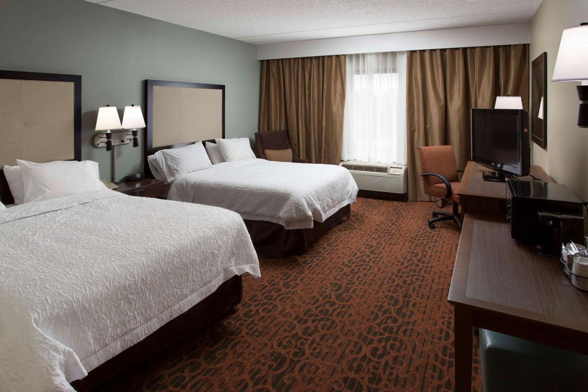 Hampton Inn Трой Екстериор снимка