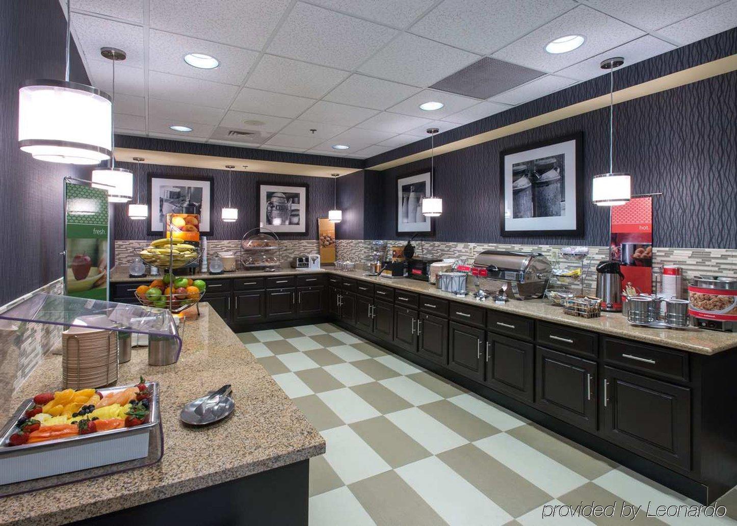 Hampton Inn Трой Екстериор снимка